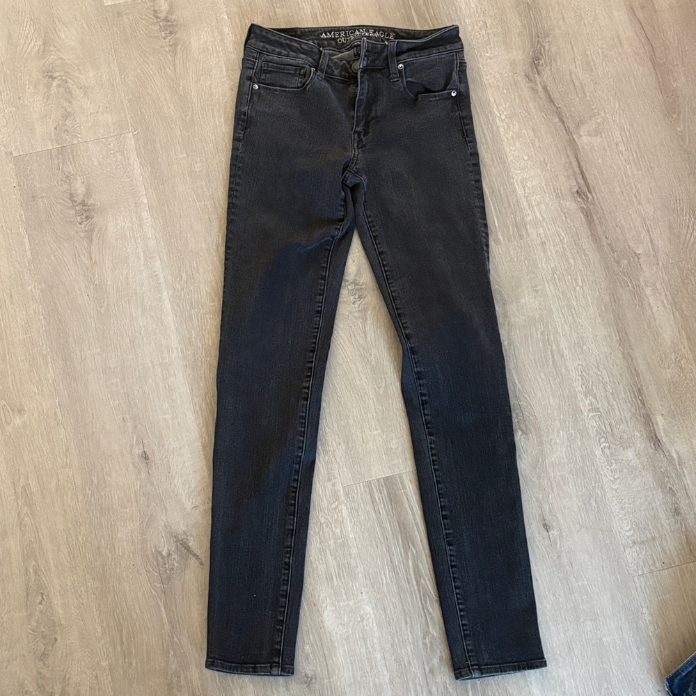 American Eagle Outfitters Black High-Rise Skinny Jeans - Dark Wash